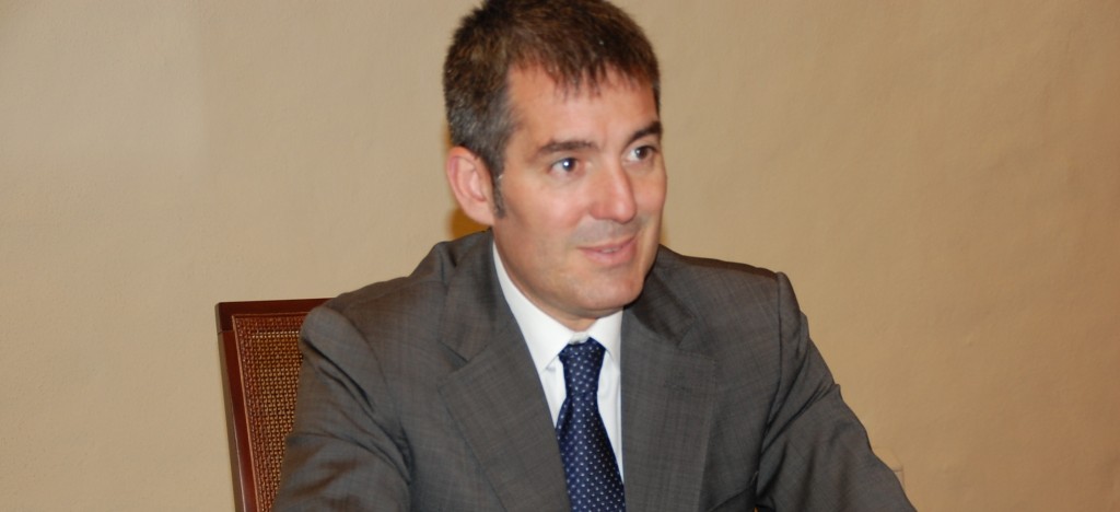 fernndo clavijo alcalde de la laguna bis