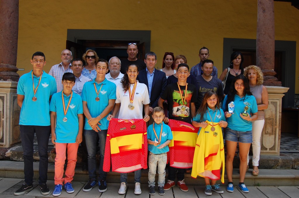 recepción alcalde medallistas BMX  (1)