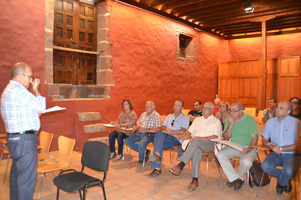 reunión colectivos Noche en Blanco y aniversario Patrimonio (1)