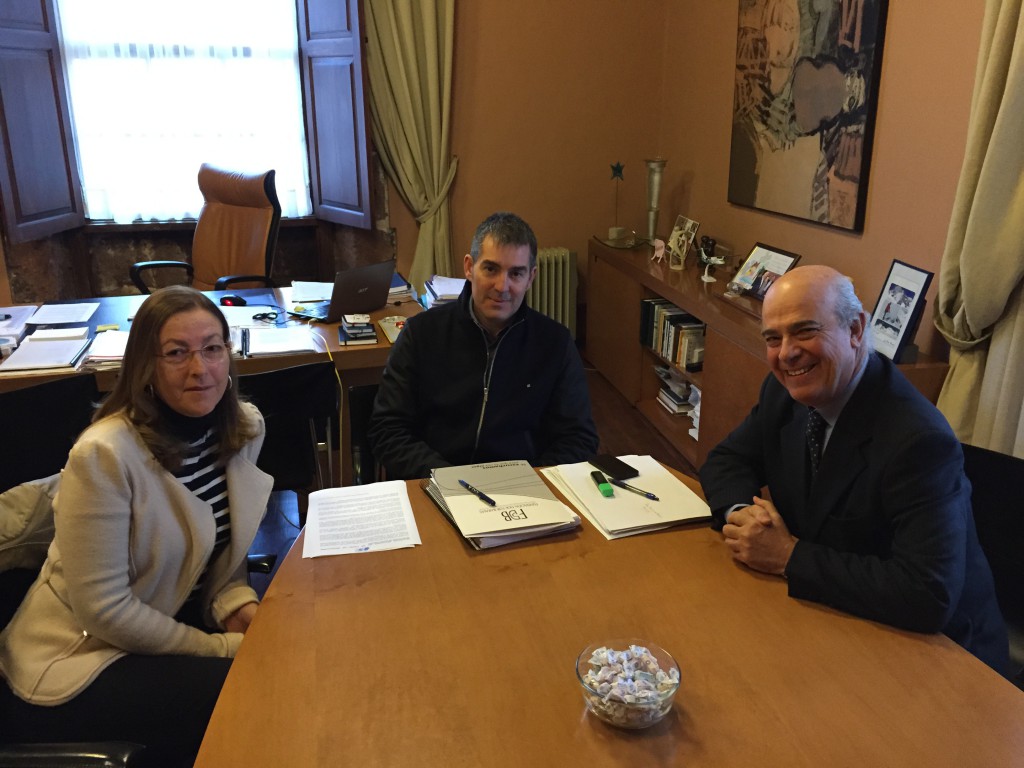 reunión alcalde Fundación Dr. Barajas