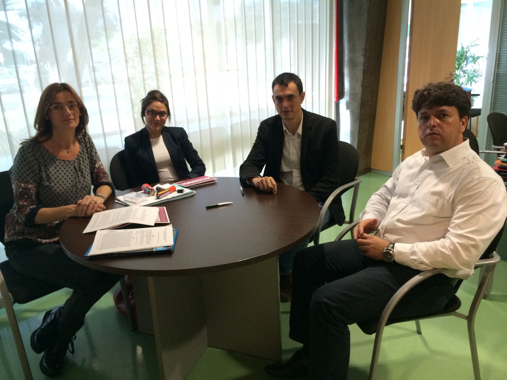 firma-PCTT-Teamlabs-051214