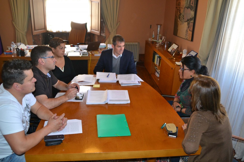 reuni+¦n colegio Finca Espa+¦a