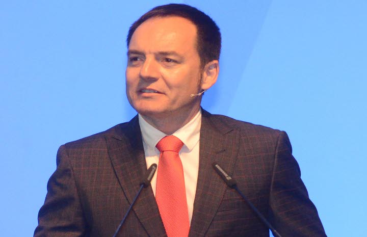 ROBERTO GONZÁLEZ