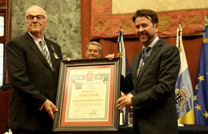 elfidio medalla cabildo