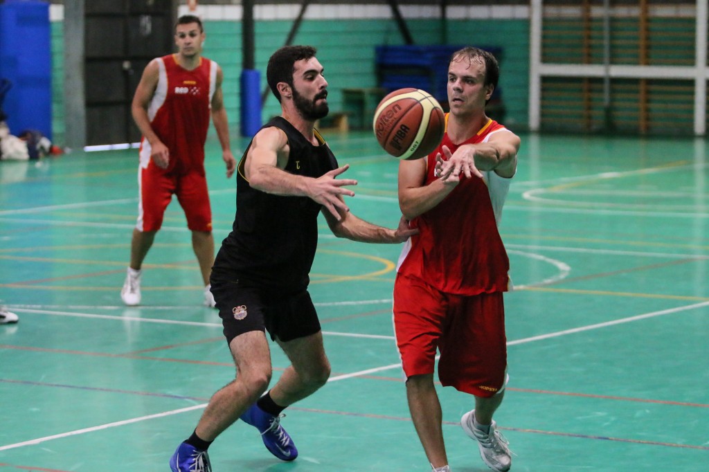 encuentro de baloncesto
