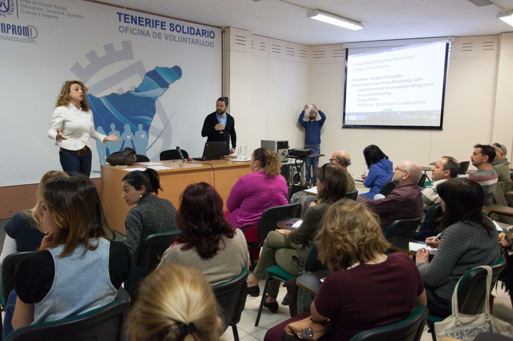 Inauguración curso de Crownfounding-voluntariado/OAD/Tony Cuadrado Freelancer
