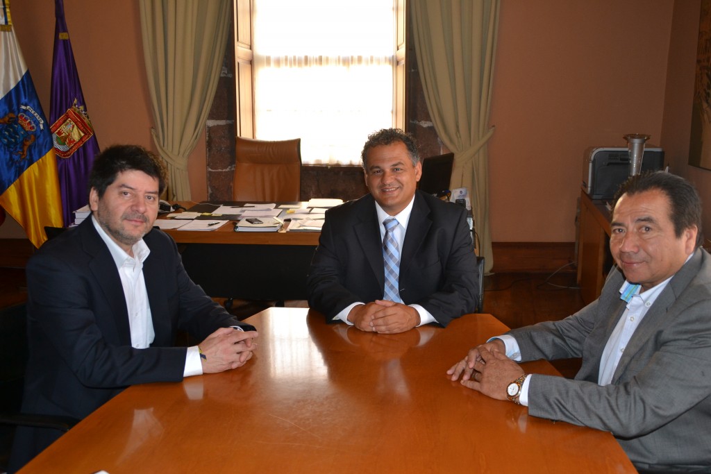 reunión Alcalde y concejal Colina Chile