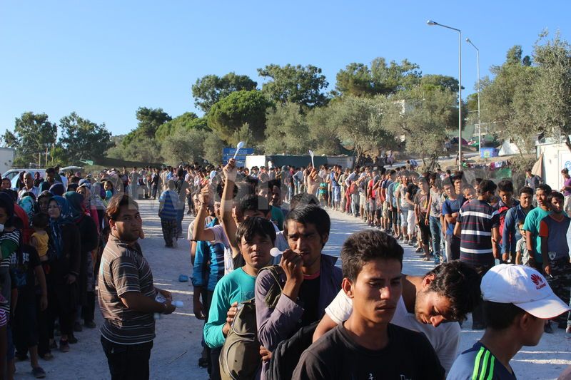 1442441216-lesbos-refugee-crisis-in-greece_8524378