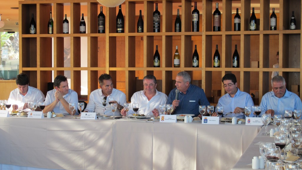 DE IZQ A DCH NAVARRO, MENA, RODRÍGUEZ FRAGA, BARRIENTOS, GONZÁLEZ HERNÁNDEZ,MARTÍN Y GONZÁLEZ CEJAS