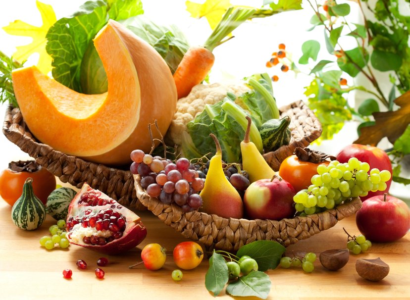 212004__vegetables-and-fruits-in-autumn_p
