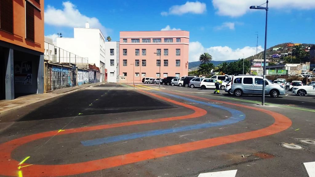 aparcamiento-trasera-mercado