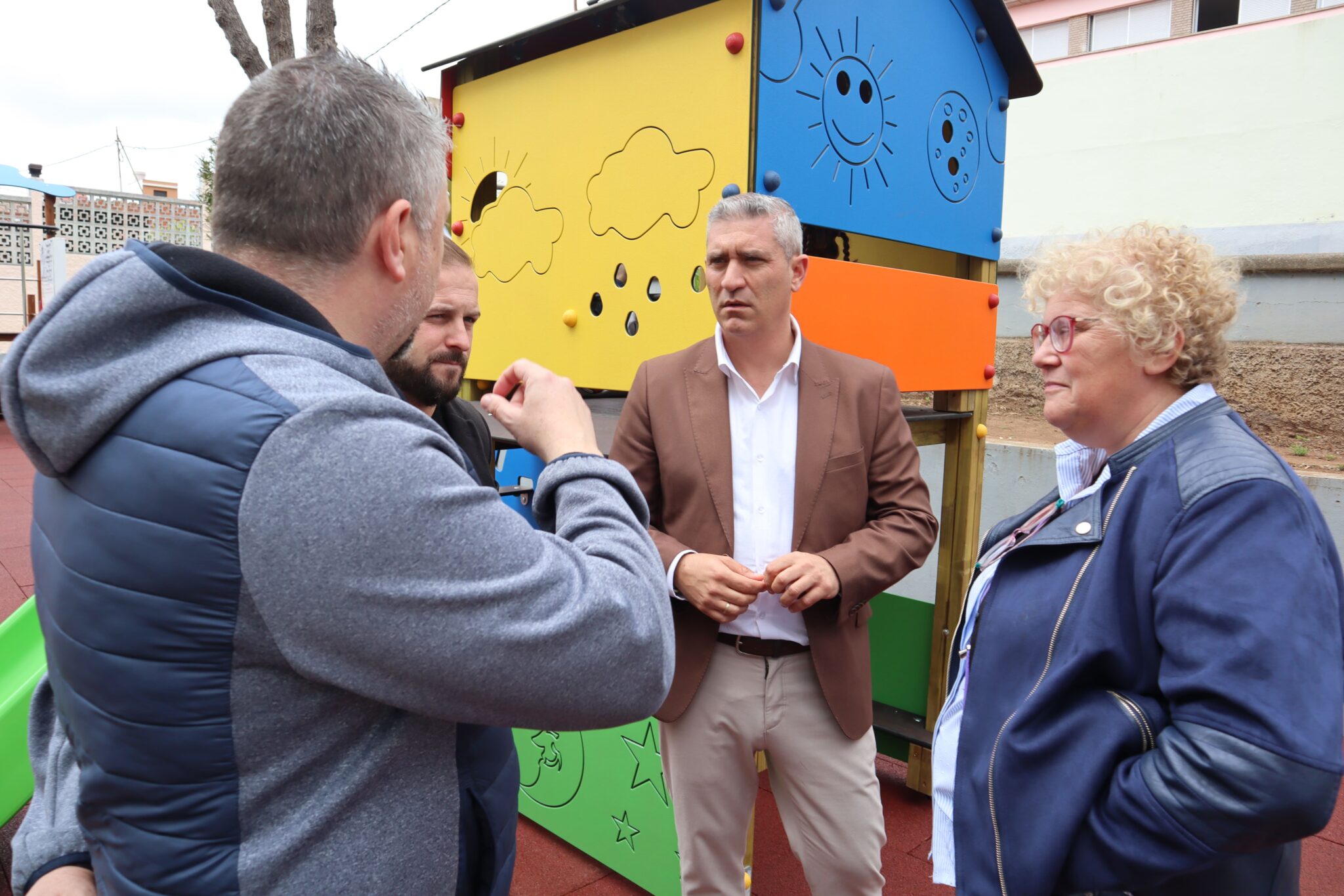La Verdellada estrena un parque infantil inclusivo, un lugar para jugar ...