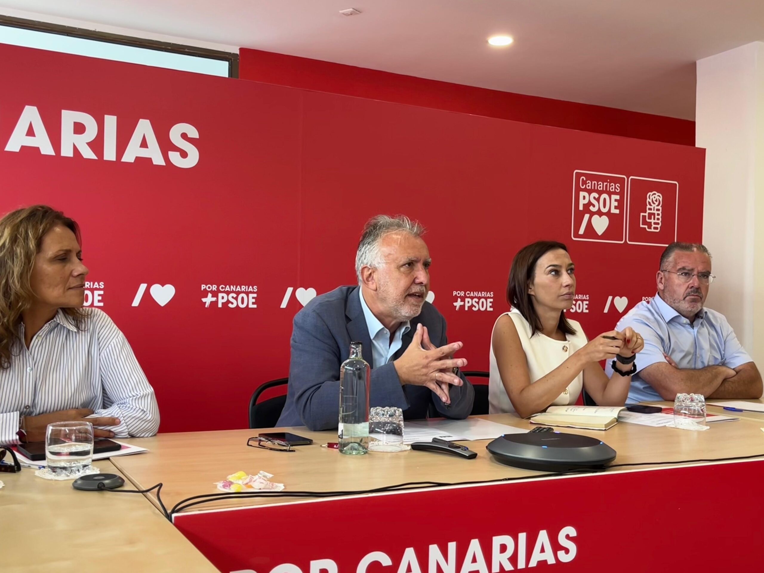 Torres apuesta por un "cambio de rumbo" en Canarias y critica "la ...